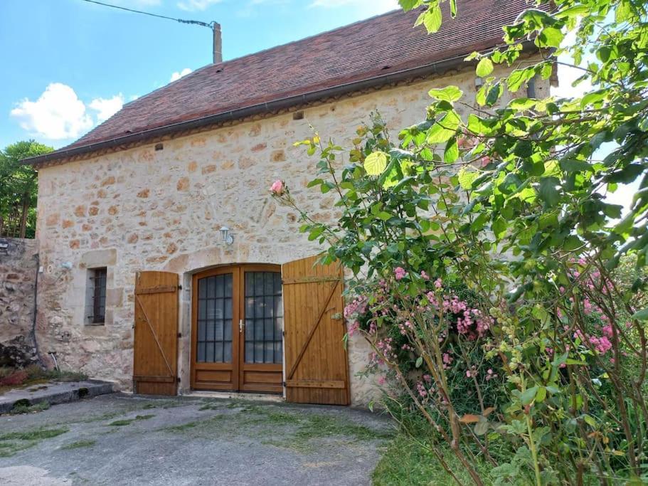 La Sagnarde, Maison En Pierre, Loubressac Экстерьер фото