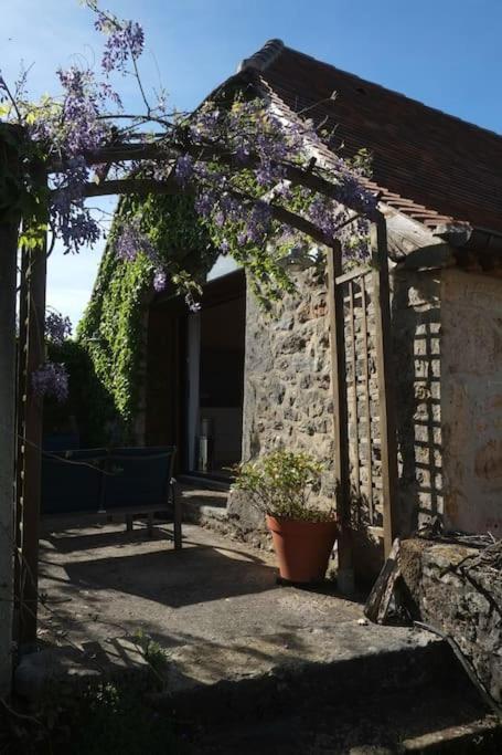 La Sagnarde, Maison En Pierre, Loubressac Экстерьер фото