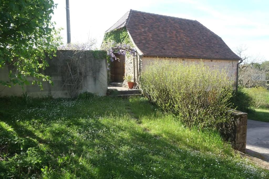 La Sagnarde, Maison En Pierre, Loubressac Экстерьер фото